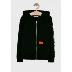 Calvin Klein Jeans - Bluza dziecięca 128-176 cm. Czarne bluzy chłopięce marki Calvin Klein Jeans, z nadrukiem, z elastanu, z kapturem. Za 339,90 zł.