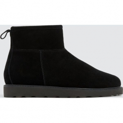 Czarne ocieplane botki ze skóry. Czarne botki męskie marki Pull&Bear, ze skóry. Za 249,00 zł.