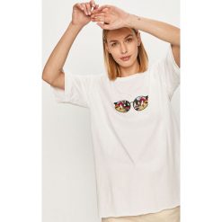 Answear - T-shirt Answear Lab. Białe bluzki damskie ANSWEAR, s, z aplikacjami, z bawełny, casualowe, z okrągłym kołnierzem, z krótkim rękawem. Za 49,90 zł.