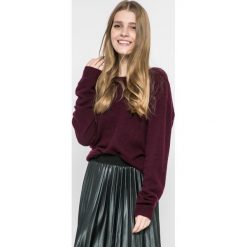 Swetry klasyczne damskie: Vila – Sweter