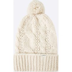 Levi's - Czapka. Białe czapki damskie marki Levi's®, z dzianiny. W wyprzedaży za 89,90 zł.
