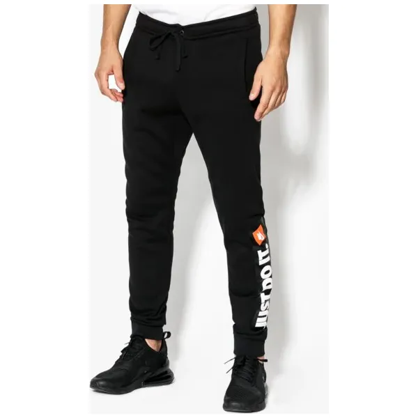 Nike Spodnie M Nsw Jggr Flc Hbr , czarny, rozmiar XXL. Czarne spodnie męskie Nike, na co dzień, xxl, z napisami, z bawełny. W wyprzedaży za 159,99 zł.