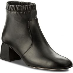Botki damskie lity: Botki STUART WEITZMAN - Tabbi XL17457 Jet Smooth Nappa