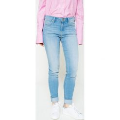 Lee - Jeansy. Niebieskie jeansy damskie rurki marki Lee, z bawełny. W wyprzedaży za 179,90 zł.