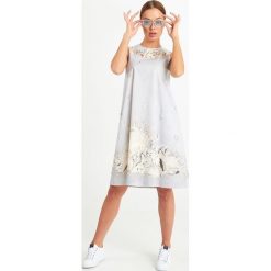 SUKIENKA CAIMANO Weekend Max Mara. Sukienki damskie Weekend Max Mara, bez wzorów, eleganckie, bez kołnierzyka, bez rękawów. Za 1589,00 zł.