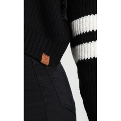 Swetry klasyczne damskie: Double Agent Sweter black