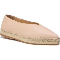 Espadryle JIL SANDER NAVY - JN32100A Apricot 324. Różowe espadryle damskie Jil Sander Navy, bez wzorów, ze skóry, bez obcasa, na płaskiej podeszwie. W wyprzedaży za 579,00 zł.