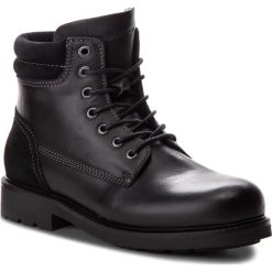 Kozaki TOMMY HILFIGER - Active Leather Boot FM0FM01774 Black 990. Czarne botki męskie TOMMY HILFIGER, z materiału. W wyprzedaży za 559,00 zł.