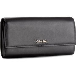 Duży Portfel Damski CALVIN KLEIN - Compact Large Trifol K60K604009 001. Czarne portfele damskie marki Calvin Klein, ze skóry. W wyprzedaży za 349,00 zł.