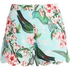 Ted Baker NECTAR PRINT SCALLOP Szorty green. Niebieskie szorty damskie Ted Baker, z materiału. W wyprzedaży za 439,20 zł.