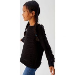 Mango Kids - Sweter Vivien5 116-164 cm. Swetry dziewczęce z dzianiny, z okrągłym kołnierzem. W wyprzedaży za 59,90 zł.