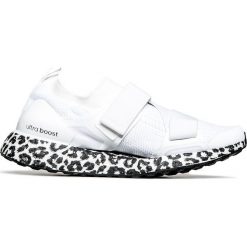 Buty ADIDAS BY STELLA McCARTNEY. Białe buty sportowe damskie adidas by Stella McCartney, bez wzorów, z materiału, sportowe, do biegania. Za 1020,00 zł.