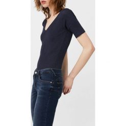 Mango - Jeansy Kim1. Niebieskie jeansy damskie marki Mango, z elastanu. Za 119,90 zł.