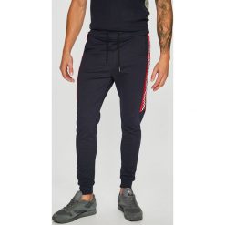 Haily's Men - Spodnie Shawn. Szare spodnie męskie marki Haily's Men, na co dzień, s, bez wzorów, z elastanu, casualowe. W wyprzedaży za 99,90 zł.