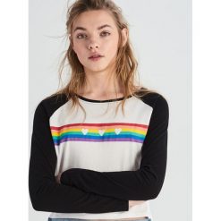 Bluzka z raglanowymi rękawami - Biały. Białe bluzki damskie marki Sinsay, xl, bez wzorów, bez kołnierzyka, bez rękawów. Za 19,99 zł.