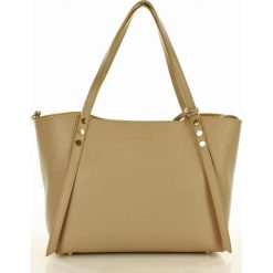 WICTORIA MARCO MAZZINI Torebka skórzana kuferek handbag beżowy. Brązowe kuferki damskie MAZZINI, bez wzorów, ze skóry, klasyczne, duże, bez dodatków. W wyprzedaży za 349,00 zł.