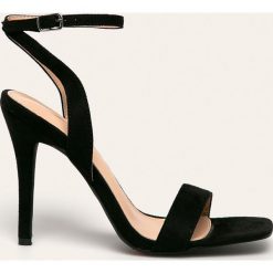 Glamorous - Sandały. Czarne sandały damskie Glamorous, bez wzorów, z materiału, bez obcasa, na obcasie, bez zapięcia. Za 149,90 zł.