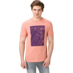 Pepe Jeans Shad Koszulka Różowy. Różowe koszulki męskie Pepe Jeans, xl, z nadrukiem, z bawełny, bez kołnierzyka, z krótkim rękawem, krótkie. Za 152,95 zł.