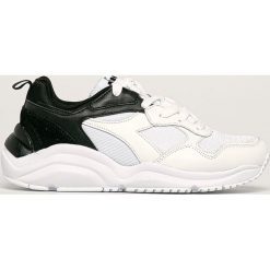 Diadora - Buty Whizz Run. Białe buty sportowe damskie Diadora, bez wzorów, ze skóry, sportowe. Za 429,90 zł.