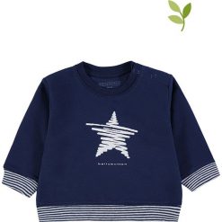 Bluza w kolorze granatowo-białym. Niebieskie bluzy niemowlęce bellybutton, z nadrukiem, z bawełny, bez rękawów, bez kaptura. W wyprzedaży za 42,95 zł.