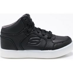 Skechers - Buty dziecięce. Białe trampki chłopięce Skechers, bez wzorów, ze skóry, sportowe, z okrągłym noskiem, bez zapięcia. W wyprzedaży za 199,90 zł.