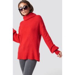 Luisa Lion x NA-KD Sweter z bufiastym rękawem - Red. Czerwone swetry oversize damskie Luisa Lion x NA-KD, z dzianiny. Za 161,95 zł.