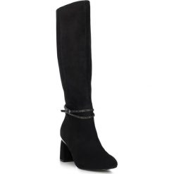 Buty damskie. Szare kozaki damskie Wittchen, ze skóry, przed kolano, na wysokim obcasie, na obcasie, z paskami. W wyprzedaży za 399,90 zł.