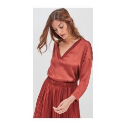 Bluzka damska. Szare bluzki damskie Promod, bez wzorów, z tkaniny, eleganckie, bez kołnierzyka. Za 119,90 zł.