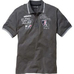 Shirt polo z efektownym zdobieniem bonprix szary. Koszulki męskie bonprix. Za 44,99 zł.
