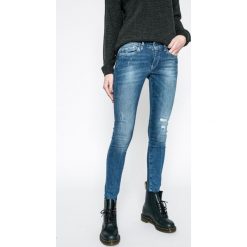 Pepe Jeans - Jeansy Pixie. Niebieskie jeansy damskie Pepe Jeans, bez wzorów, z elastanu, z obniżonym stanem. W wyprzedaży za 279,90 zł.