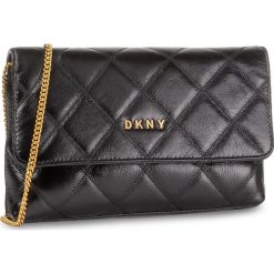 Torebka DKNY - Sofia Clutch Cbody D R93GRE20 Blk/Gold BGD. Czarne torebki klasyczne damskie DKNY, bez wzorów, ze skóry, biznesowe, bez dodatków. W wyprzedaży za 549,00 zł.