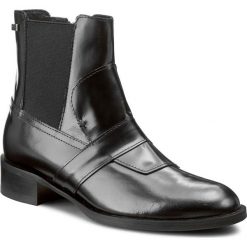 Buty zimowe damskie: Botki SOLO FEMME - 33902-01-F62/000-02-00 Czarny