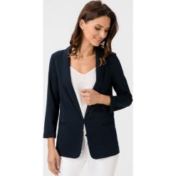 Vero Moda Janet Marynarka Niebieski. Niebieskie kurtki damskie Vero Moda, bez wzorów, z elastanu, bez kaptura. Za 152,95 zł.