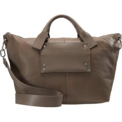 Liebeskind Berlin SATCHELM LEISURE Torebka cold grey. Szare torebki klasyczne damskie marki Liebeskind Berlin. Za 839,00 zł.