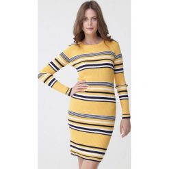 Żółta Sukienka Tinsley. Żółte sukienki damskie Born2be, s, w paski, z dzianiny, z okrągłym kołnierzem, bez rękawów, długie, midi. Za 89,99 zł.