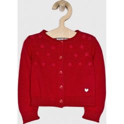 Blukids - Kardigan dziecięcy 74-98 cm. Czerwone swetry dziewczęce Blukids, bez wzorów, z bawełny, z okrągłym kołnierzem, z krótkim rękawem, krótkie, bez kaptura. W wyprzedaży za 49,90 zł.