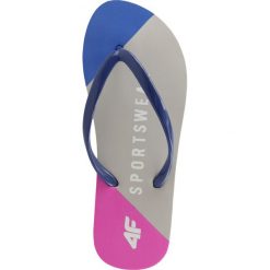 Japonki damskie KLD201 - ciemny granat. Szare klapki damskie 4f, w paski, z gumy, bez obcasa. Za 49,99 zł.