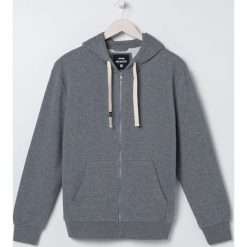 Zapinana bluza z kapturem -. Bluzy męskie Sinsay, s, bez wzorów, z kapturem, bez rękawów, z kapturem. Za 59,99 zł.