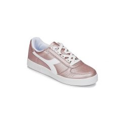 Buty Diadora B ELITE I METALLIC WN. Różowe trampki i tenisówki damskie Diadora, bez wzorów, bez zapięcia. Za 239,40 zł.