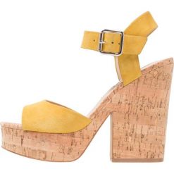 Sandały damskie: Steve Madden LEIGHTON Sandały na obcasie yellow
