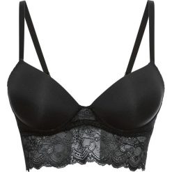 Biustonosz z usztywnianymi miseczkami bonprix czarny. Czarne biustonosze bonprix, w koronkowe wzory, z koronki. Za 59,99 zł.