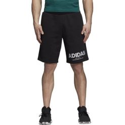 MĘSKIE SZORTY ADIDAS ESSENTIALS (M). Spodenki i szorty męskie Adidas, m, bez wzorów, z bawełny. W wyprzedaży za 99,99 zł.