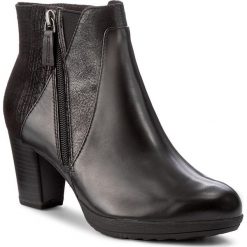 Botki TAMARIS - 1-25380-29 Black Comb 098. Czarne botki damskie skórzane Tamaris. W wyprzedaży za 249,00 zł.