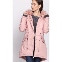 Różowa Kurtka Night Frost. Różowe kurtki damskie marki Born2be, na zimę, xs. Za 169,99 zł.