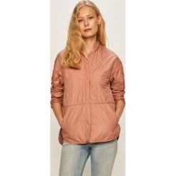 Helly Hansen - Kurtka. Różowe kurtki damskie Helly Hansen, s, bez wzorów, z poliesteru, krótkie. W wyprzedaży za 439,90 zł.