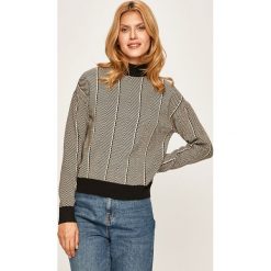 Vero Moda - Sweter. Pomarańczowe swetry damskie Vero Moda, s, bez wzorów, z poliesteru, bez rękawów, bez kaptura. W wyprzedaży za 119,90 zł.