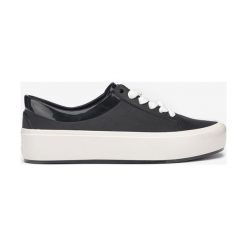 Melissa Street Tenisówki Czarny. Czarne trampki i tenisówki damskie Melissa, bez wzorów, z materiału, bez zapięcia. Za 312,95 zł.