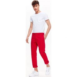 T-SHIRT MĘSKI Z PIKI O DOPASOWANYM KROJU. Czarne t-shirty męskie marki Top Secret, m. Za 19,99 zł.