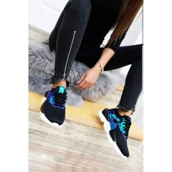 Damskie buty sportowe MARIE SKY. Czarne buty sportowe damskie Damskie buty sportowe MARIE SKY, bez wzorów, sportowe. W wyprzedaży za 89,00 zł.