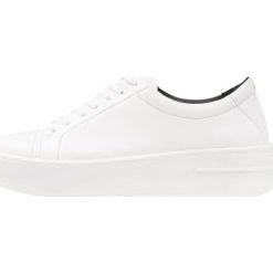 Trampki i tenisówki damskie: Royal RepubliQ SEVEN20 BASE Tenisówki i Trampki white